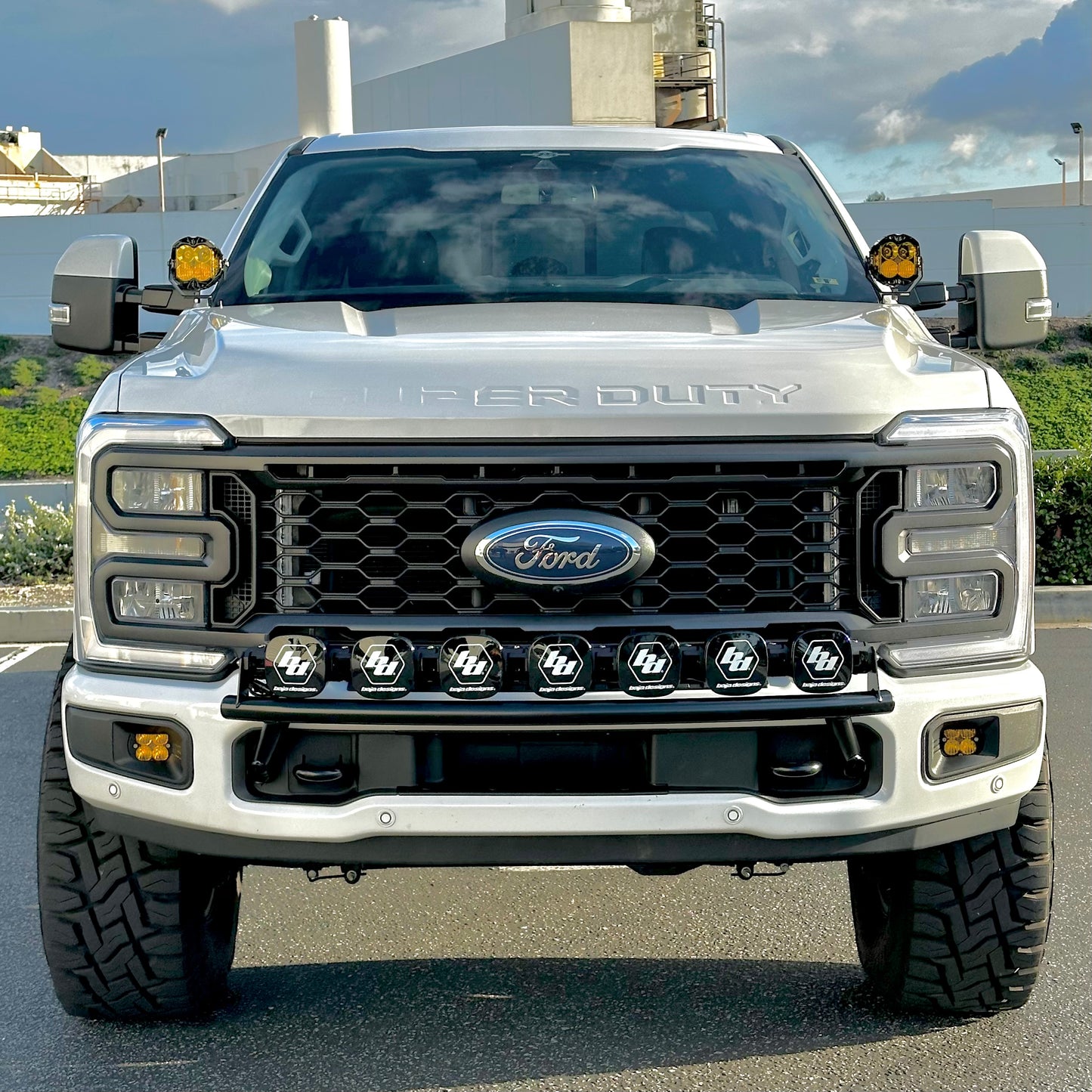 2017 - 2026 Ford Super Duty Light Mount - "The Linkable" Series featuring the Baja Designs XL Linkable (7 lights)