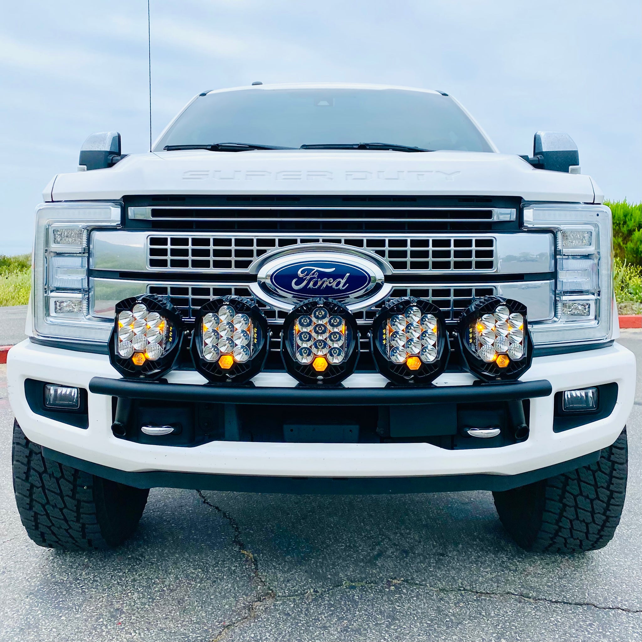 2017+ Ford Super Duty Light Bar"The Classic" Trophy Truck light setup